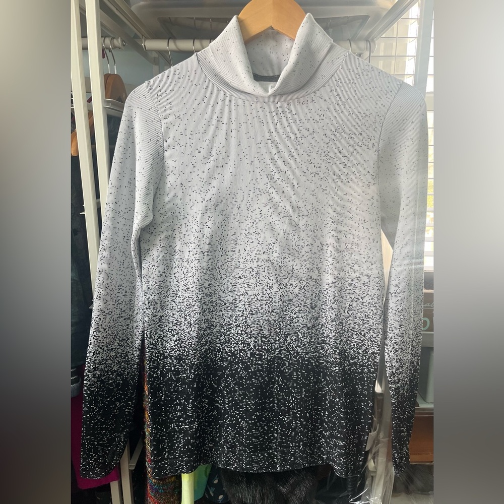 Athleta Ombré Flurry Base Layer Top